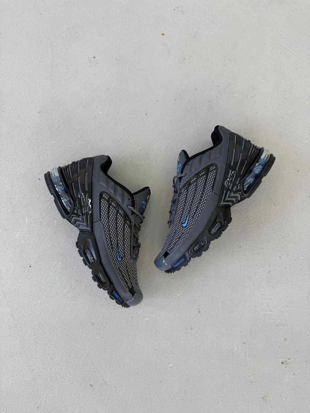 Plus 3 Grey Blue